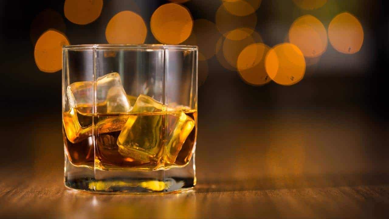 צריכת משקאות בצורה מופרזת ודרכי הטיפול